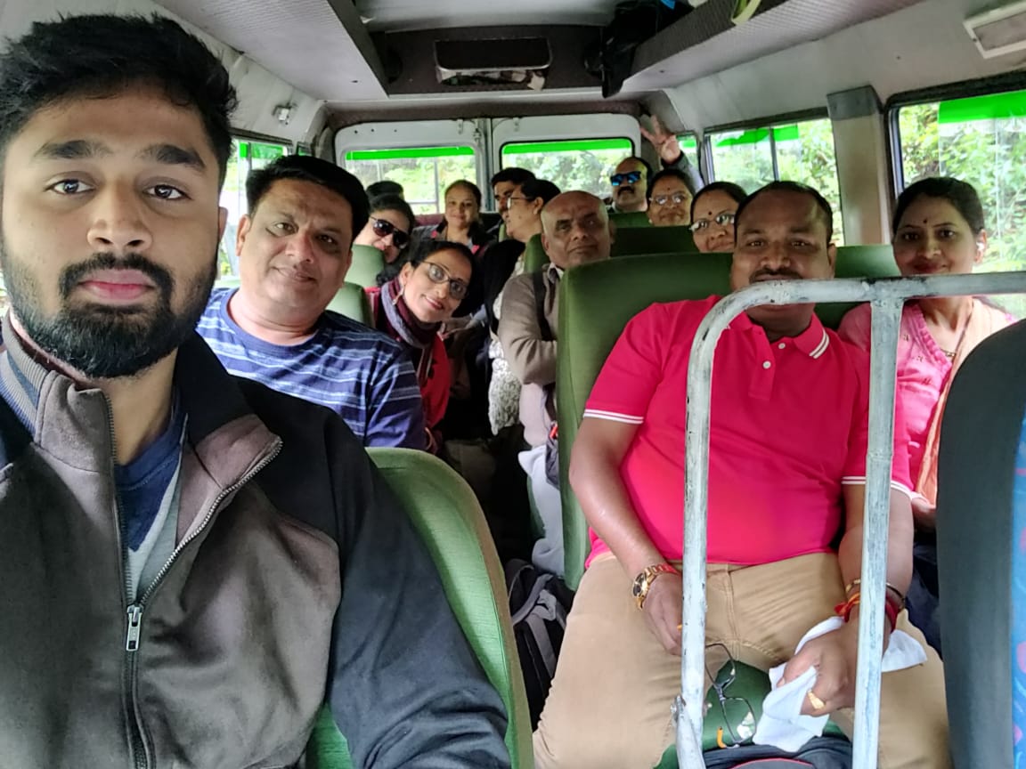 HamaraUK1's tweet photo. Chardham Yatra: Our group from Nasik
#AryonTourism #chardhamyatra #chardhamyatragrouppackage https://t.co/qcyoR1PTPK
