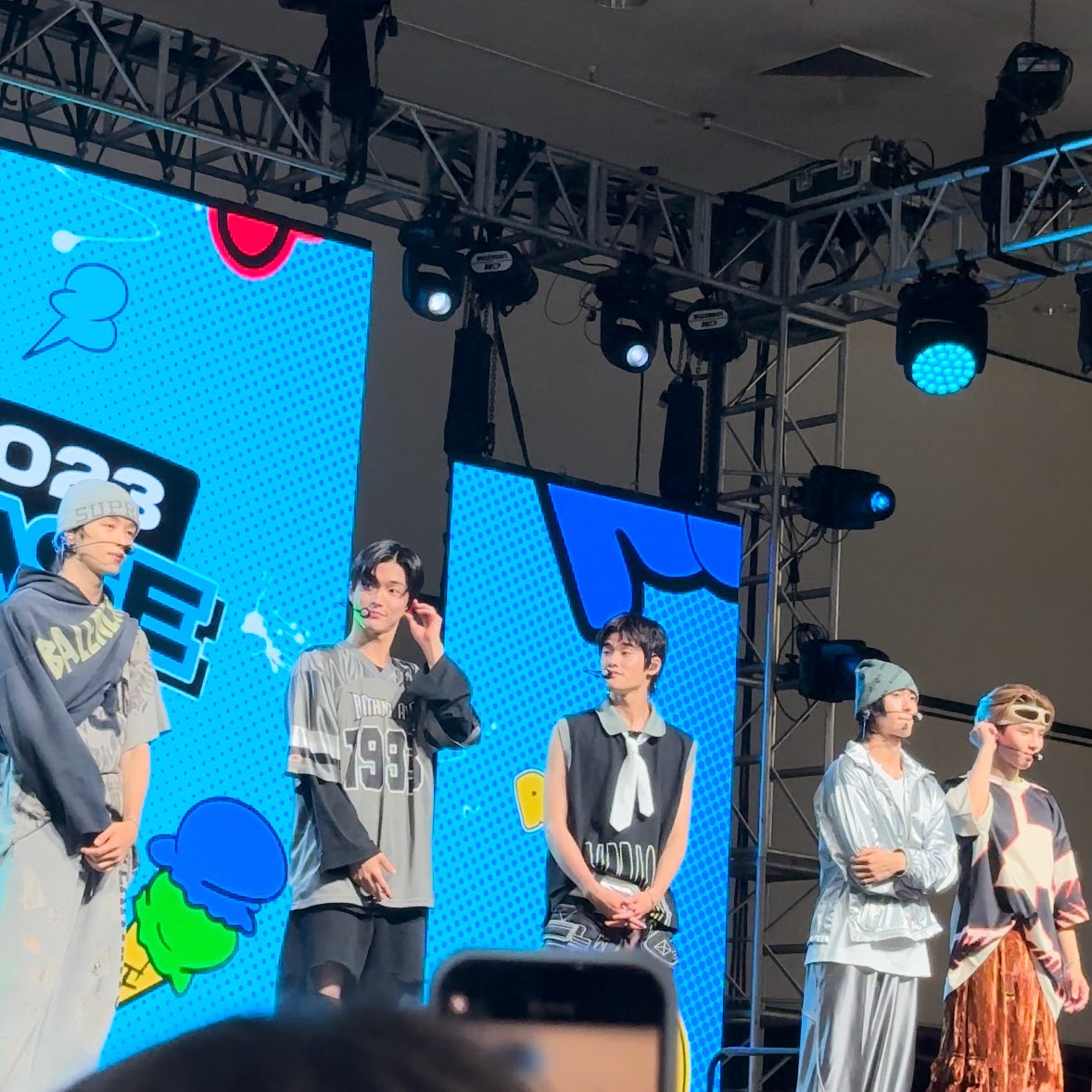 205luck's tweet image. i love love loveeeee(this plus sm moreee)