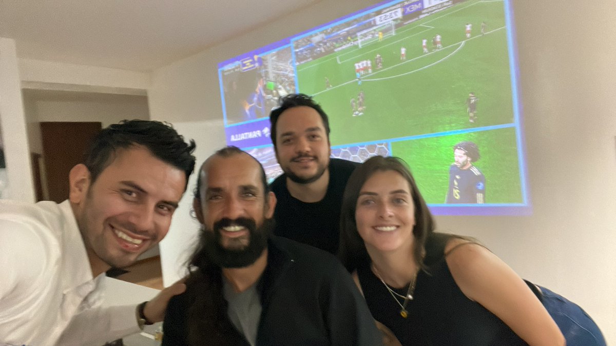 knadian77's tweet photo. #MexicoEstaPara coronarse campeón en la Nation League!!! Vamos México !!! Raúl nuestro patrón!! Golazzzzzzzooo https://t.co/yEtQsWRSL8