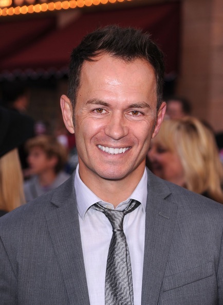 jones_est's tweet photo. Happy 57th Birthday To @ellisgreg! Greg Ellis Voiced Nigel From Garfield A Tale Of Two Kitties, Randy From The Angry Beavers, And Bim From The Wild Thornberrys. #GregEllis @janehorrocks_ @breckinmeyer @NickBakay4real @IamLaceyChabert @TomKaneVO @edensher @halloweengal https://t.co/e3wbG9rLzF