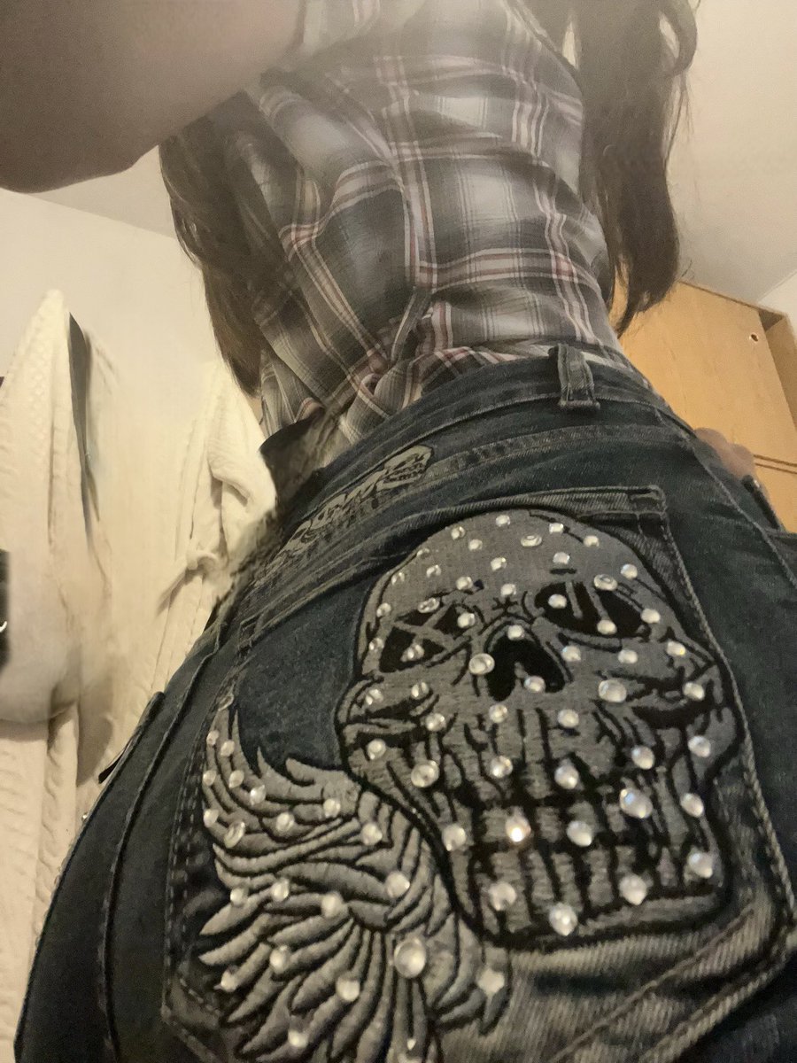 🫀🎧🩶🪽 (@romi_v_) on Twitter photo 