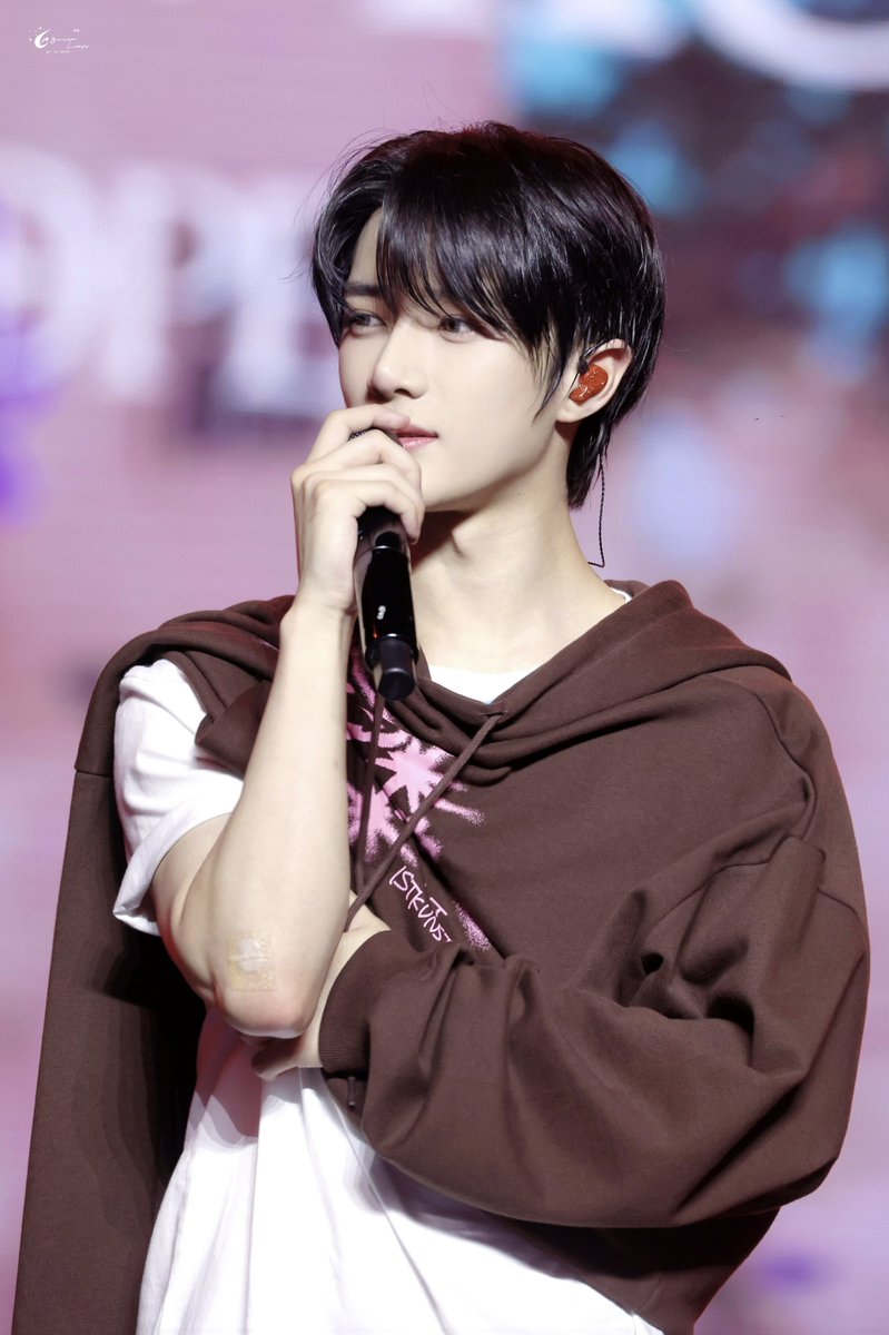 250320

#범규 #BEOMGYU #ボムギュ
#TXT_범규 #TXT_BEOMGYU