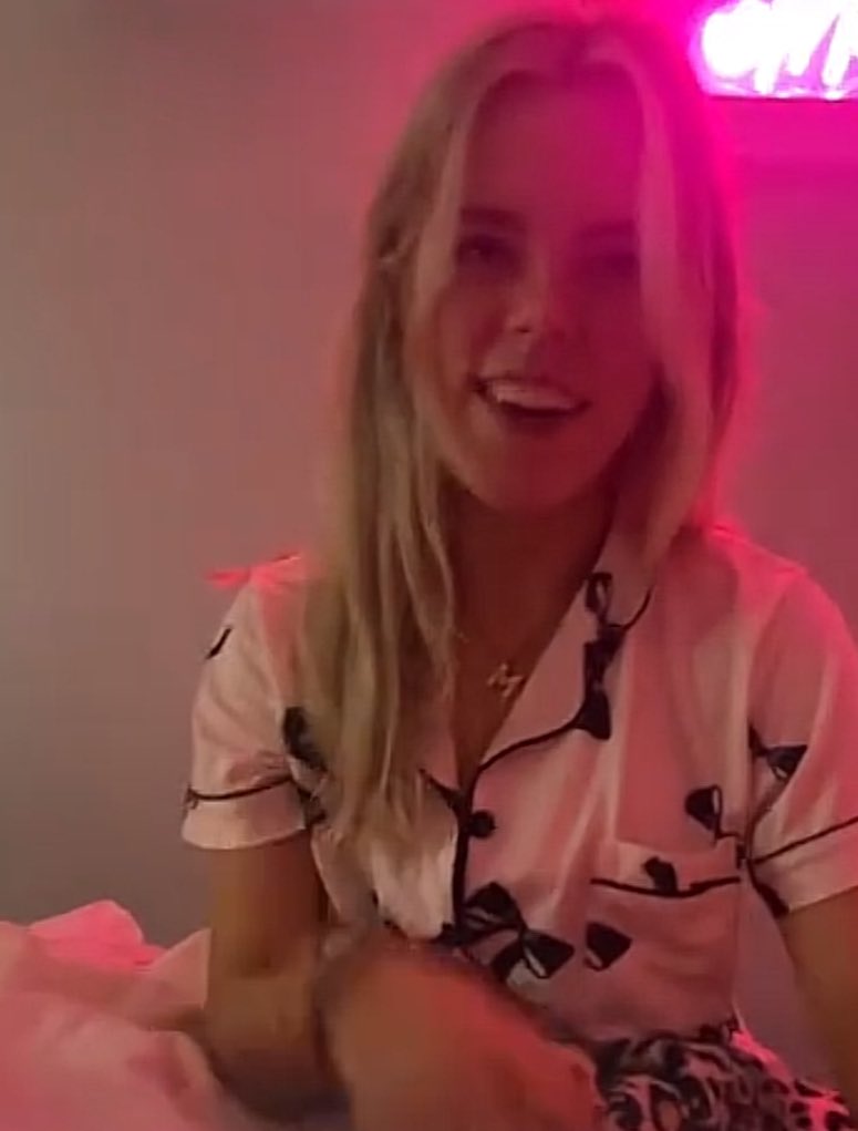 Jesus Christ mollie McKenzie is chopped She is a fucking understand prospect when it comes to women being chopped, im so hammered FYI