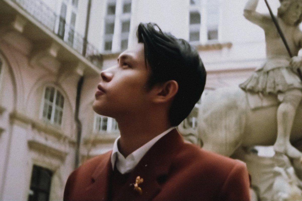 letitflowrs's tweet photo. rony prince era <3 https://t.co/AOE4t9PM28
