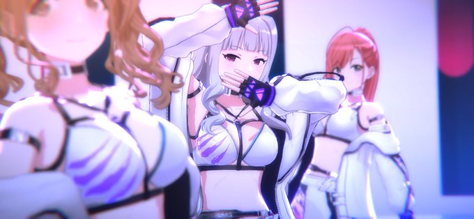 他所の事務所のでぇ先輩ですが、郷に行ってはと言う言葉がございまして…

こちら283自慢の新衣装になりまぁす!! 