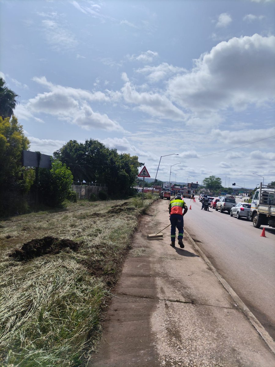 Dr Nasiphi Moya tweet media