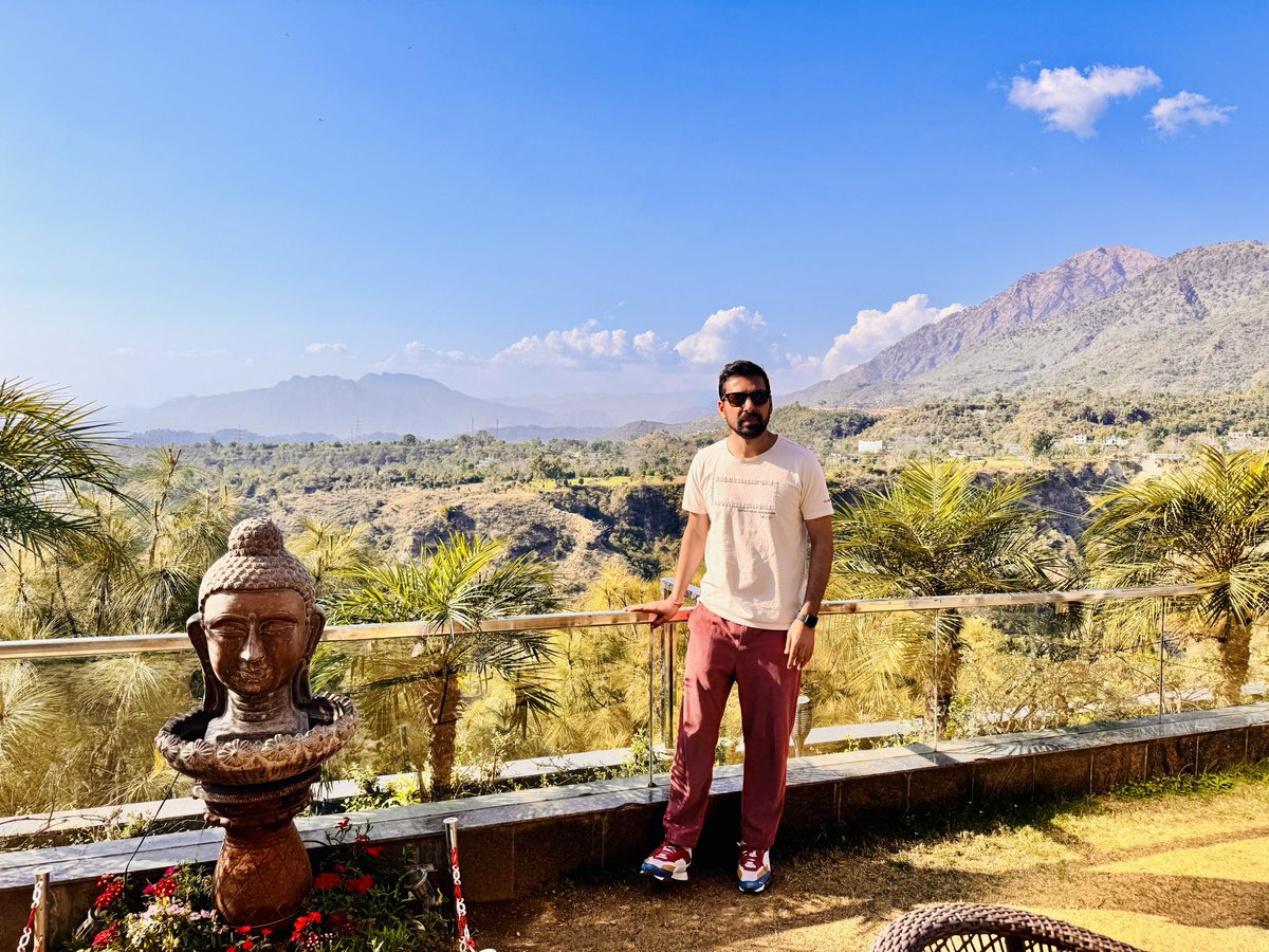 ImPuspendra14's tweet photo. 𝐋𝐞𝐭 𝐲𝐨𝐮𝐫 𝐦𝐢𝐧𝐝, 𝐛𝐨𝐝𝐲, 𝐚𝐧𝐝 𝐬𝐨𝐮𝐥 𝐛𝐞 𝐫𝐞𝐣𝐮𝐯𝐞𝐧𝐚𝐭𝐞𝐝…! 😊 https://t.co/hT9DLb4yAD