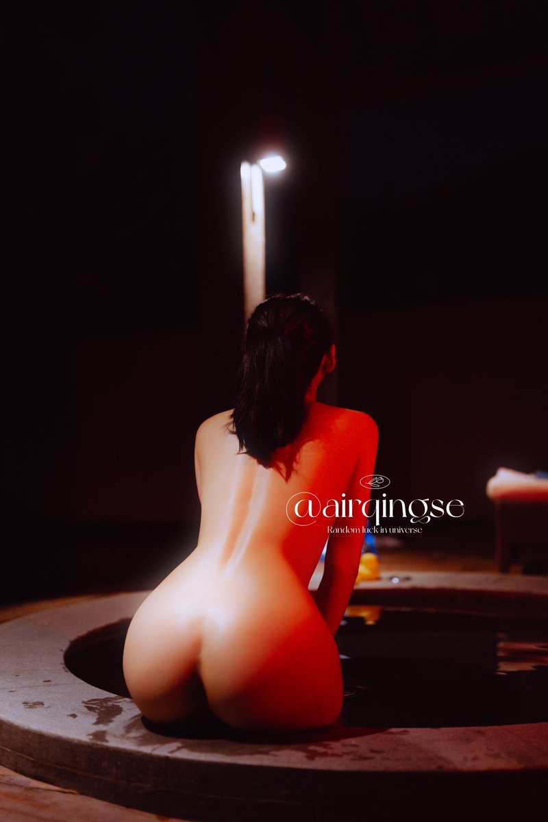 福利姬天青色分享的黄推图片4 - 网红私拍内容