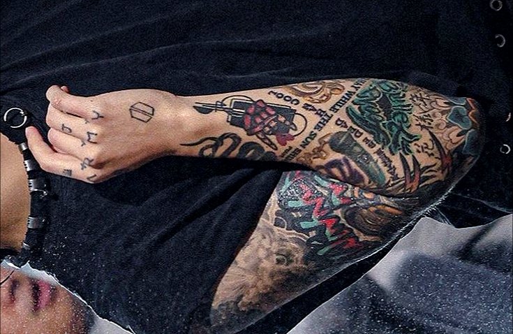 JKSPOTLIGHT's tweet photo. It's the Jungkook's tattoos appreciation day. https://t.co/OgJ02YAwAD