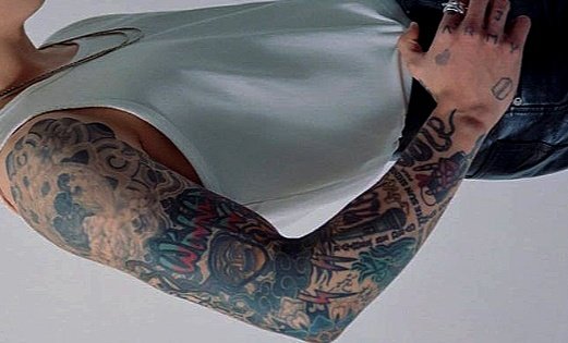 JKSPOTLIGHT's tweet photo. It's the Jungkook's tattoos appreciation day. https://t.co/OgJ02YAwAD