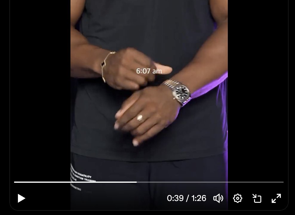 0xRacist's tweet photo. Datejust and Van Cleef combo?

What are you, a woman? https://t.co/D2tAzC0WxZ