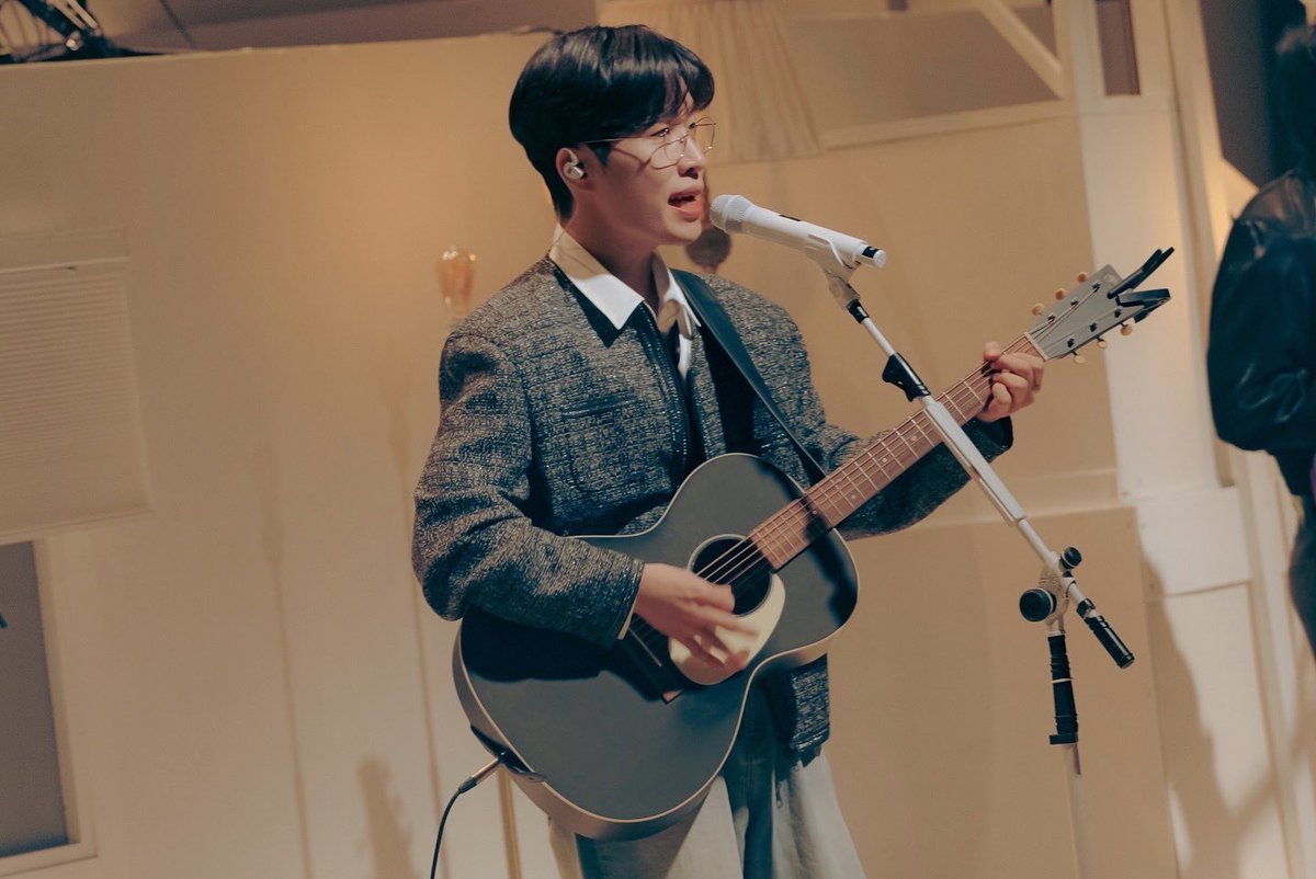 3주간 공연을 하는거 너무 좋아요. 오늘부터 3주차🙊재관람 하시는 분들도 많을거고 2주간 스포 피하면서 기다린 분들도 많겠지? 이건 열심히 안할수가 없다!!!!!!!!!!