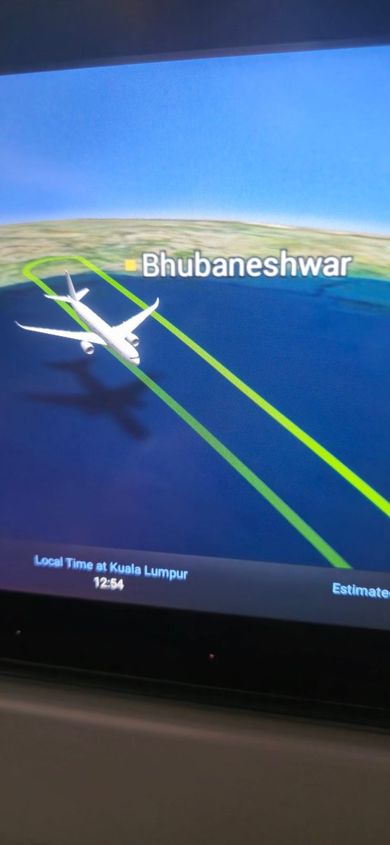 fivesuns2's tweet photo. @HeathrowAirport we are 3 hours into  a flight on Malaysia Airways from Kuala Lumpur to Heathrow. Just been told we are turning around and going back to KL https://t.co/6LIAJvXaWM