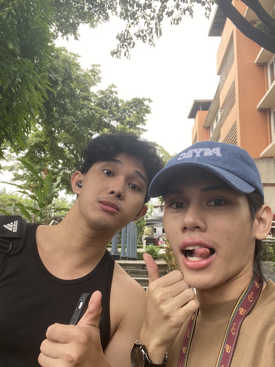 si jezer to btw tweet media