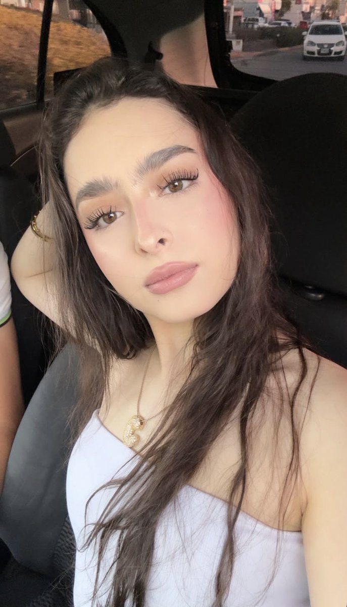 𝑬𝑳𝑳𝒀 🇦🇷🧛‍♀️ tweet media