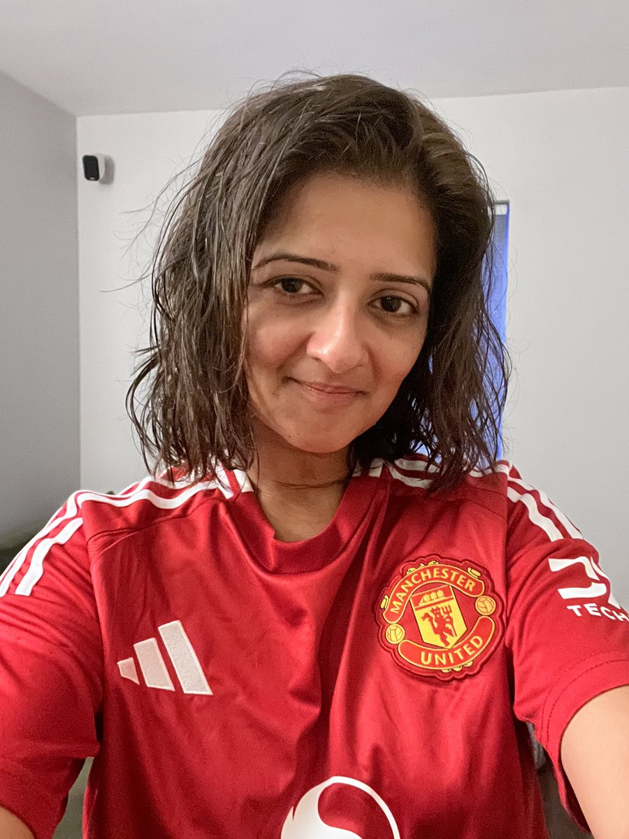 Amnah Iqbal tweet media