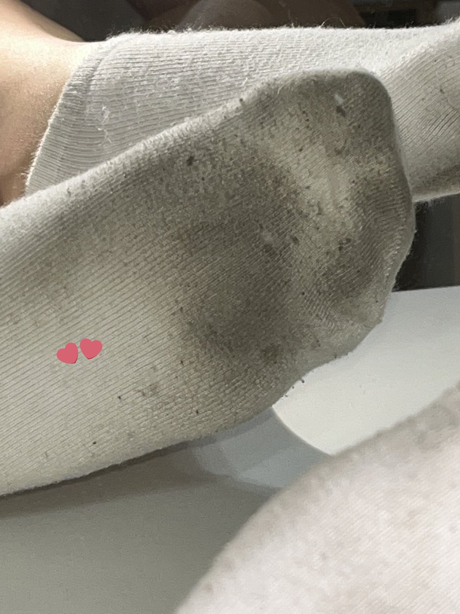 상납하고 코박으러와
#신던양말 #신던스타킹 #상납 #atm