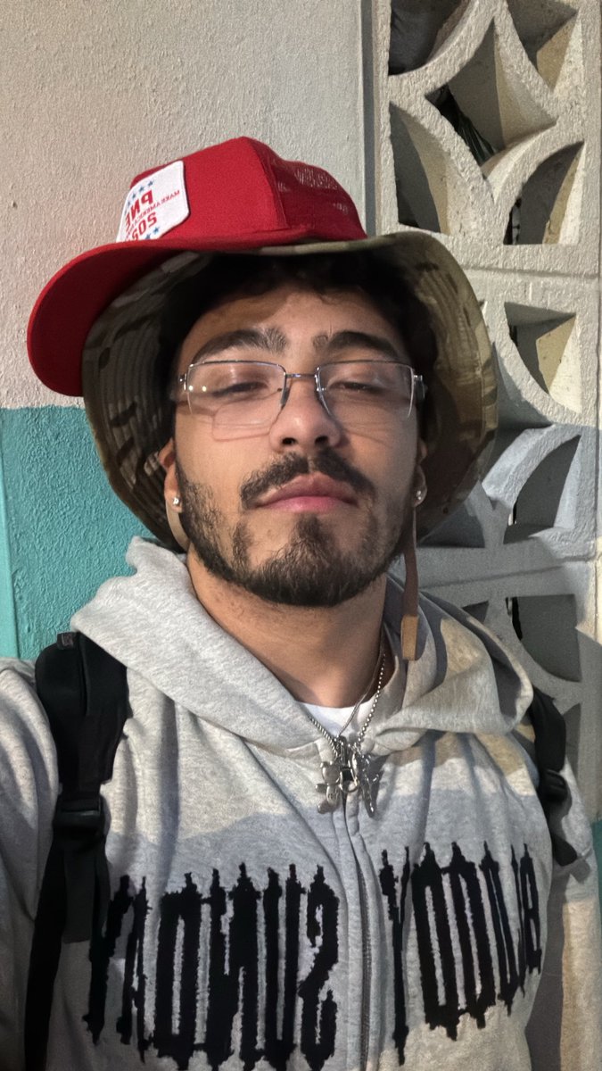gilbertsclips's tweet photo. New dlc dropped on the #doublehat btw https://t.co/6XspPAcnbD
