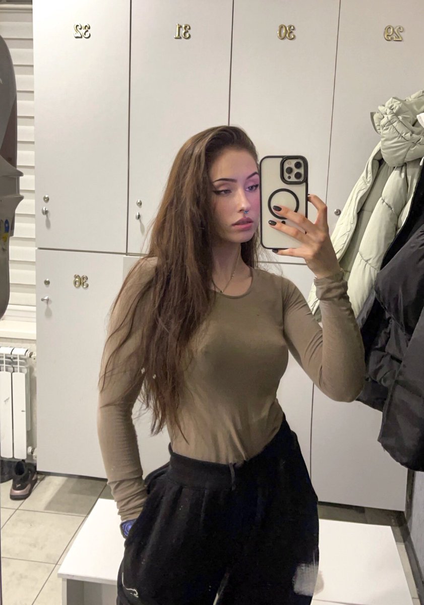 Hey guys 😋
fansly.com/mutboo/posts