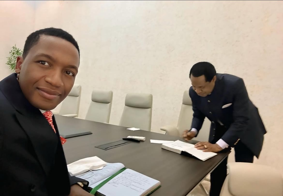 Uebert Angel tweet media