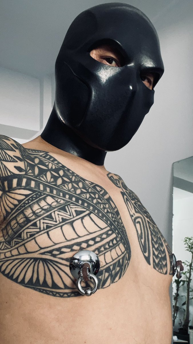 黑胶皮革队长 (@qg6k2) on Twitter photo 