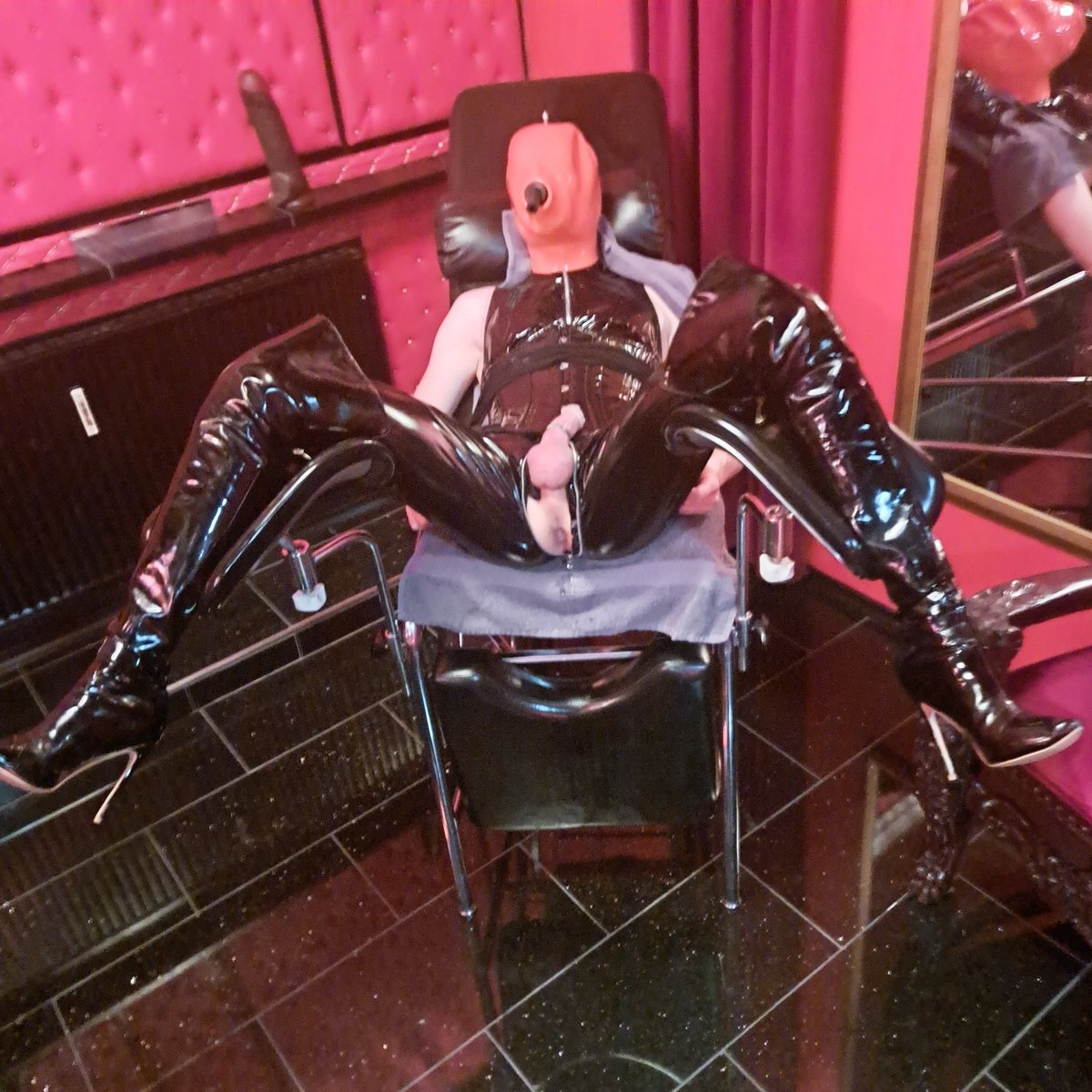 Madame Marcella (@madame_marcella) on Twitter photo Samstag 22.3 erscheine ich im Studio <a href="/BDSM_Munich/">Studio Angelina</a> .Es braucht keine Worte .TRAU DICH !
Ruf an 0151 29 134 962 Samstag 22.3 erscheine ich im Studio <a href="/BDSM_Munich/">Studio Angelina</a> .Es braucht keine Worte .TRAU DICH !
Ruf an 0151 29 134 962