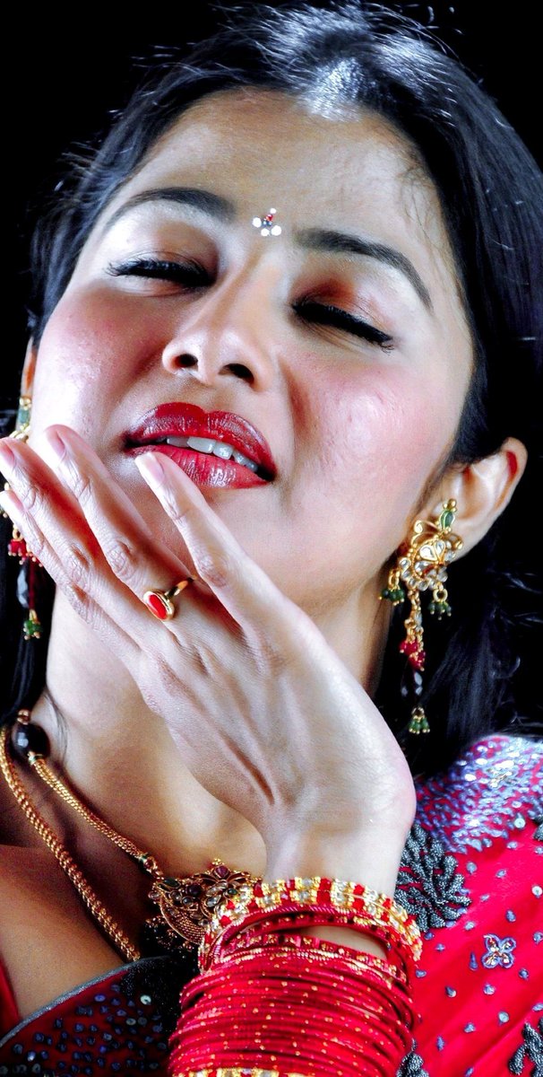 learnvaly's tweet photo. Most Beautiful South Indian Actress https://t.co/GzRy1poYJp