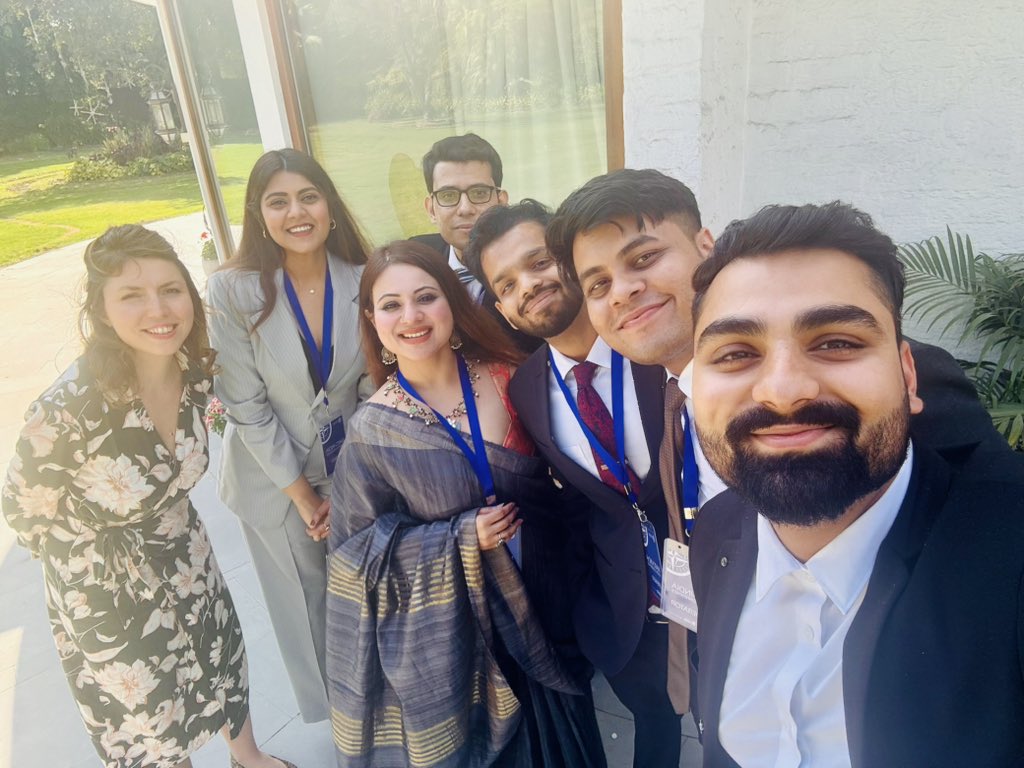 Swasti Rao ラオ　スワスチイ tweet media