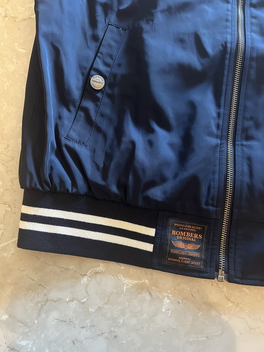 Dezigner Com tweet media