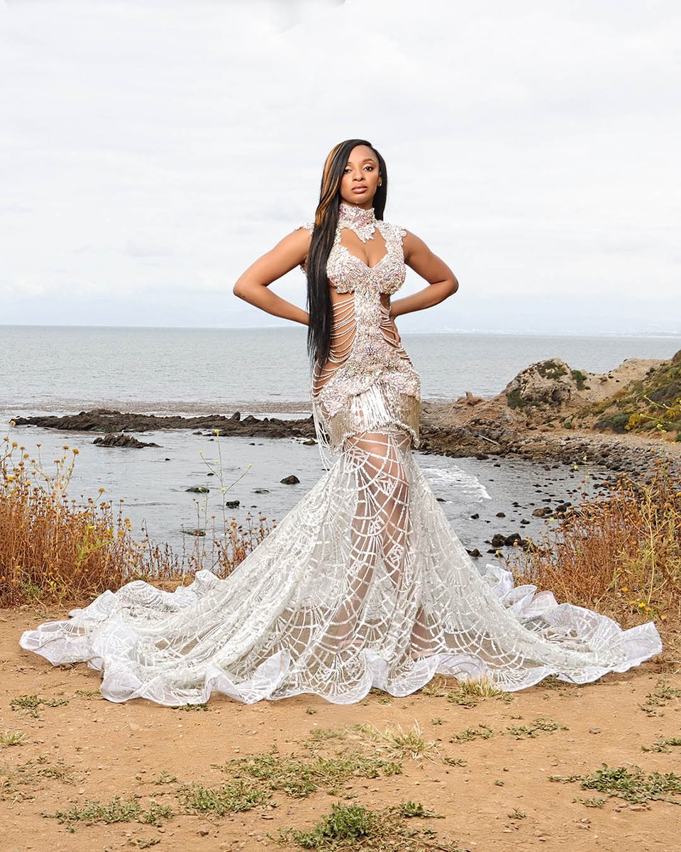 forsheboutique_'s tweet image. 🌟✨ Dance into the spotlight with the Pieridae – S.Merritt Collection Prom Dress! Your dream dress awaits—it's time to twirl, shine, and make memories. 💃 Click the link for more deets &amp;amp; to snag yours: forsheboutique.com/product/pierid… ✨💫 #PromMagic #DressToImpress 👗