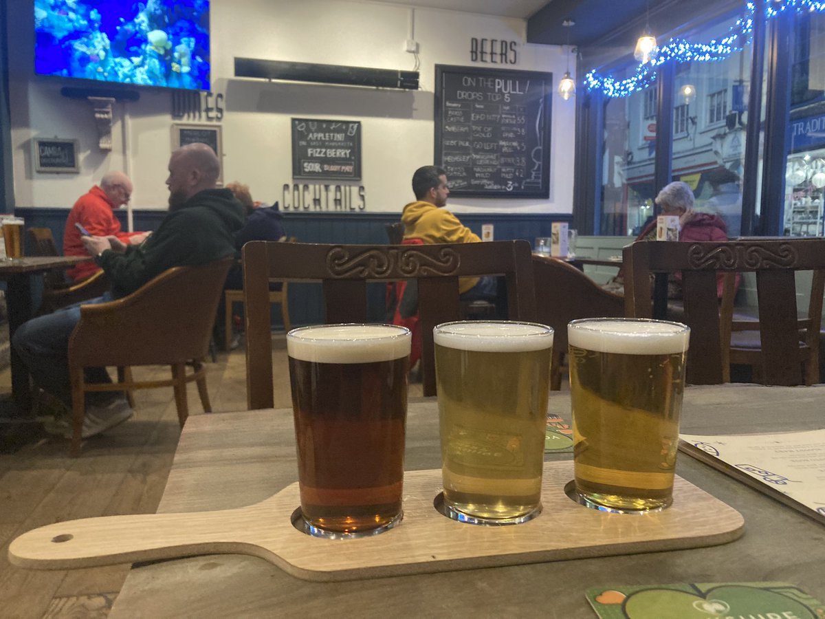 YorkSPBW's tweet photo. The monthly @YorkCAMRA Cycle ride is on tonight 1900-1930 @Thelastdropyork cracking beers to start to @SunbeamAles @BrassCastleBeer @TimothyTaylors @HelmsleyBrewing @Lostpierbrewing then cycle round some pubs of York and its suburbs @RoamingRidings https://t.co/LWs8FxDp00