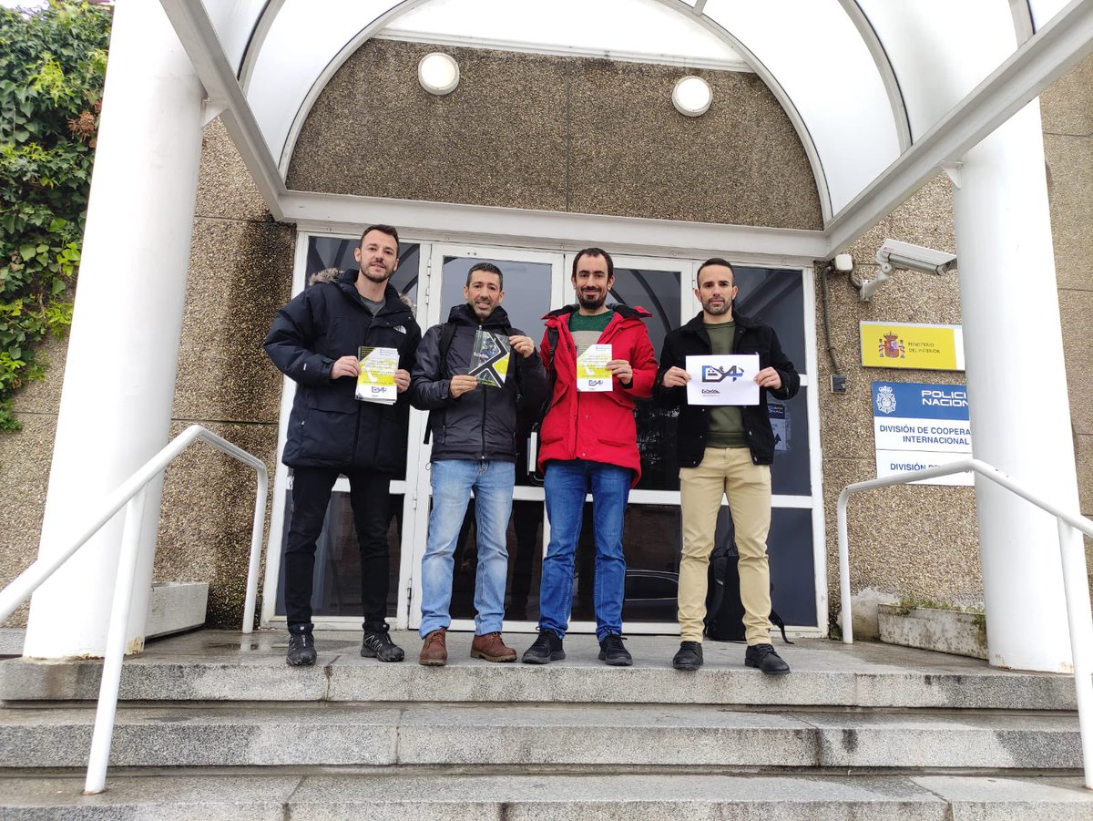 EYAPolicia's tweet image. Hay a quien no le conviene que en la @policia se sepa qué es y qué consigue el #ConflictoColectivo permanente a la Administración 

El equipo de @EYAPolicia hace justo lo contrario, trabaja para que nadie se quede sin saber que detrás del conflicto colectivo está la…