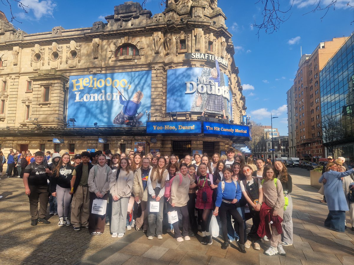 cockburnschool's tweet photo. The music students in London had a brilliant second day where they had a vocal workshop in Pineapple Studios, shopped in Covent Garden, had a a Pizza Hut lunch and then watched a matinee performance of Mrs Doubtfire at the Shaftesbury Theatre. https://t.co/mOmBzCOE8J