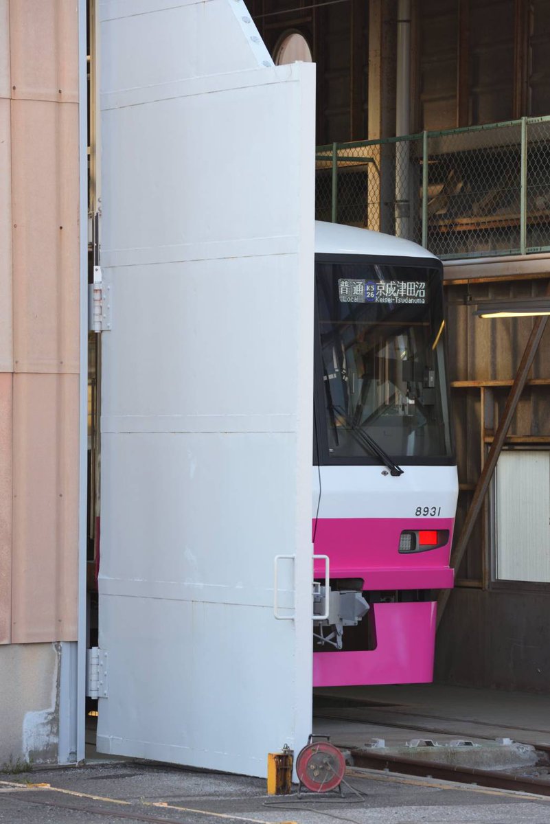 新京成（現京成松戸線）8900形車内形式板「8924」鉄道部品 8900形も京成カラーに】2025年後半の京成松戸線 新津田沼駅 電車発着集