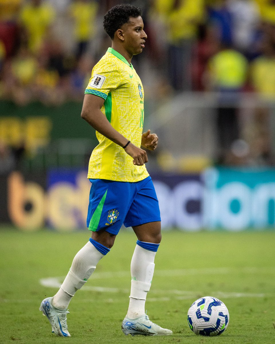 RodrygoGoes's tweet photo. Obrigado, Brasília!! Que energia 😍 muita entrega, paixão e 3 pontos na nossa bagagem. Seguimos para o próximo desafio 🇧🇷 https://t.co/7jK78Iq5gK