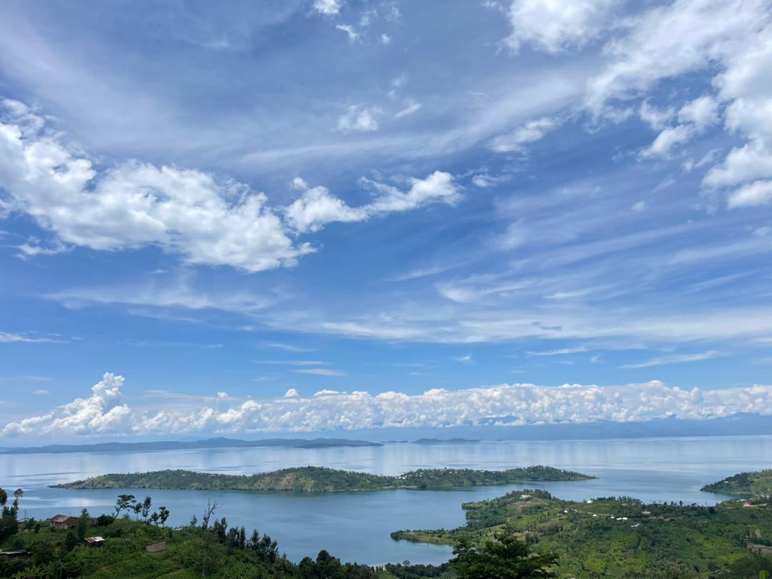 Mwiriwe neza! Muze dutembere Akarere ka Rutsiro muri iyi weekend. Turahera ku cyirwa cya Bugarura.

Good afternoon! Come and go visit Rutsiro District in this weekend starting from Bugarura Island.