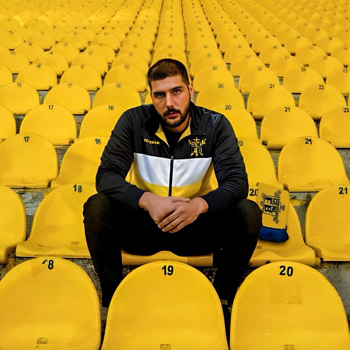 Fırtınalarla büyüyen fidanlar, rüzgarlarla yıkılmazlar.

Seviyoruz seni.. <a href="/CemGolbasi/">Cem Gölbaşı</a>