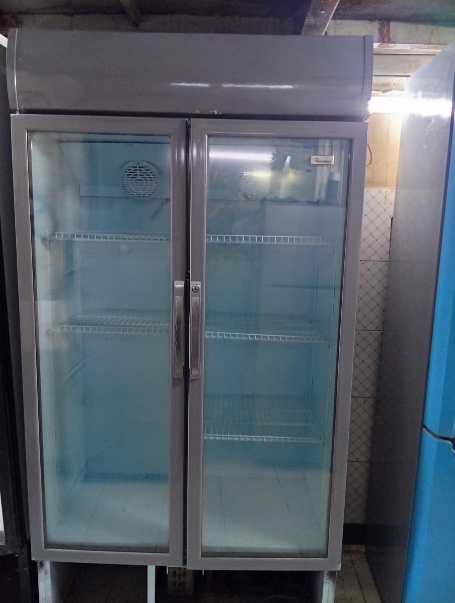 FRefrigera20099's tweet photo. Showcase your products in their best light! ✨ FRAPA display fridges keep everything perfectly chilled & visually irresistible. Attract more customers with our sleek designs. #FRAPA #DisplayFridge #RetailCooling #VisualMerchandising. https://t.co/NfRguh3NdN
