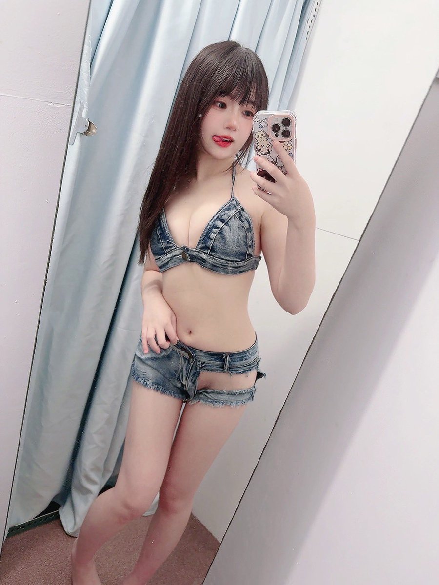 謝謝大家對這件褲子的喜歡
這次釋出清涼版本送給你們
希望可以幫我多多分享
即可開啟下一個階段☺️

Thank you for liking this post
This is the sexy version
I hope you can help me share more
The next stage can be started☺️ https://t.co/n4Tdm3CynV