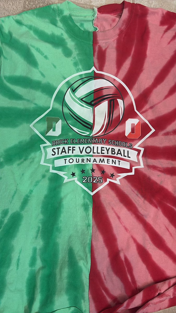 Can’t wait for tonight with my amazing shirt!!! I couldn’t pick sides so I will be announcing the game! 🏐🏐 <a href="/DPESDragons/">DPES Dragons</a>  <a href="/OEBears/">OESBears</a>