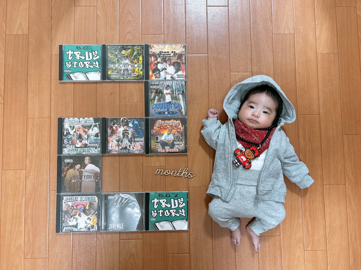 mameezy's tweet photo. 2ヶ月になりました☺️
普通じゃつまらないので我が家のマンスリーフォトはCDで💿👶🏻❤️
#2month #photo #baby #cd #lilwayne #ymcmb #hotboys #cashmoney https://t.co/qaOEpNX9AR
