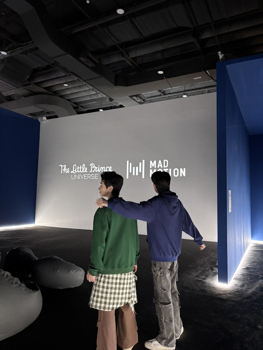 iconsiam's tweet photo. เฟื่อน มากๆๆๆ55555555555 👀
#TheLittlePrinceUniverse #ICONSIAM #MadMotion #TheLittlePrince
#เจ้าชายน้อย #ImmersiveExperience #ProgressPassawish #almondbabybigboy #AlmondProgress #PSPW #ด้อมภภ https://t.co/P2UmLA6ewN