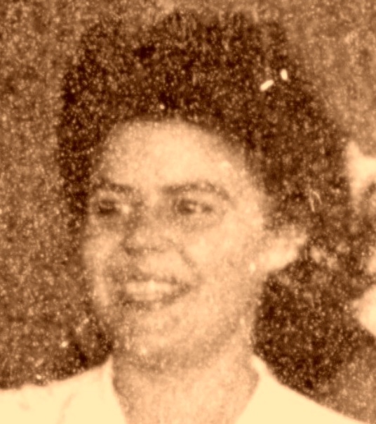 Bien qu'activement recherchée, elle refuse de gagner Londres. En mars 1944, les Allemands l'arrêtent. Avec un cran d'exception elle détruit en leur présence des pièces capitales. Cela lui vaut la torture et la déportation. Mais elle ne dira rien et reviendra. Marthe Lebon. 20 ans