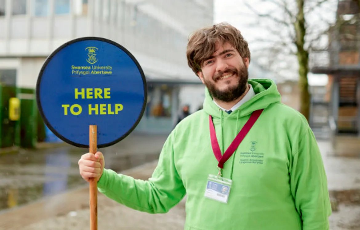 Interested in studying #Pharmacy in 2025 (or 26, 27...) ? I'll be speaking at our Open Day TOMORROW - Saturday 22nd March (presentations 10am &amp; 1pm) to answer any questions you have about the Swansea #MPharm. Register here: swansea.ac.uk/open-days/ #scientist #prescriber