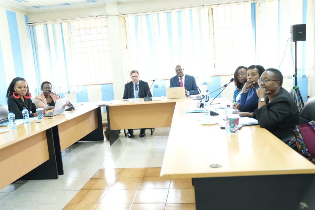 UoNLawFaculty's tweet photo. Strengthening @NorwayInKenya ties! Productive discussions with @UoNLawFaculty and the Norwegian Embassy centered on democracy, youth empowerment, and expanding academic partnerships through collaborative research initiatives. @uonbi #WCNREG #HumanRights https://t.co/TBZQvuQPQO