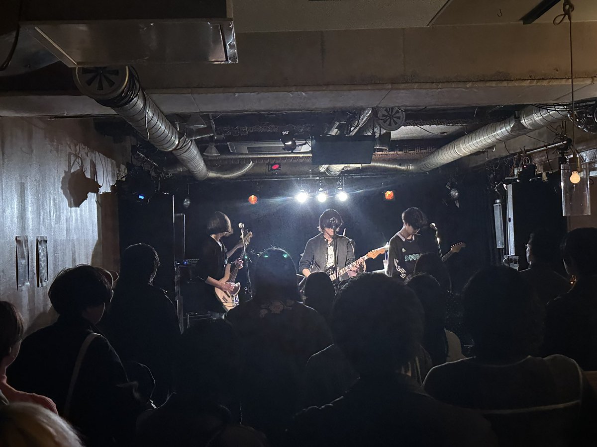 ORANGE BATHROOM GIGS VOL.2無事終了いたしました！
ご来場いただいた皆さん、出演者の皆さん、渋谷LUSHとHOMEのスタッフの皆さん、本当にありがとうございました！
初の2会場往来イベントということで開催しましたが素晴らしいLIVE ACTとDJの皆さんおかげで大変楽しいイベントとなりました🎸
続く