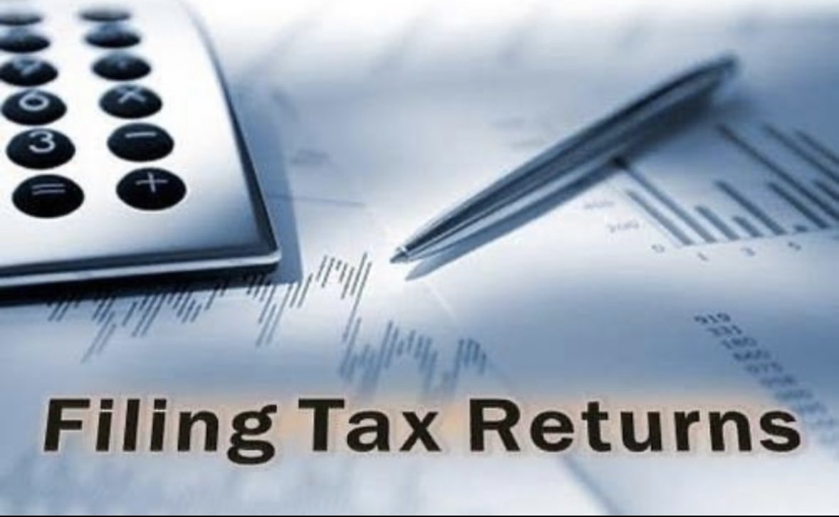 f4teyhaa's tweet photo. @tattyhassan TAK SEMPAT BUAT E-FILING? TAKUT KENA PENALTY? NO WORRIES I'M HERE TO ASSISTS YOU 🙋🏻‍♀️ 

Let me assist you in preparing tax computation &amp; guide you before do submission on your behalf, service charges applied! ☺️

Details in the picture below 

https://t.co/rxJaKtUhxG https://t.co/a2Fpw5Glhu