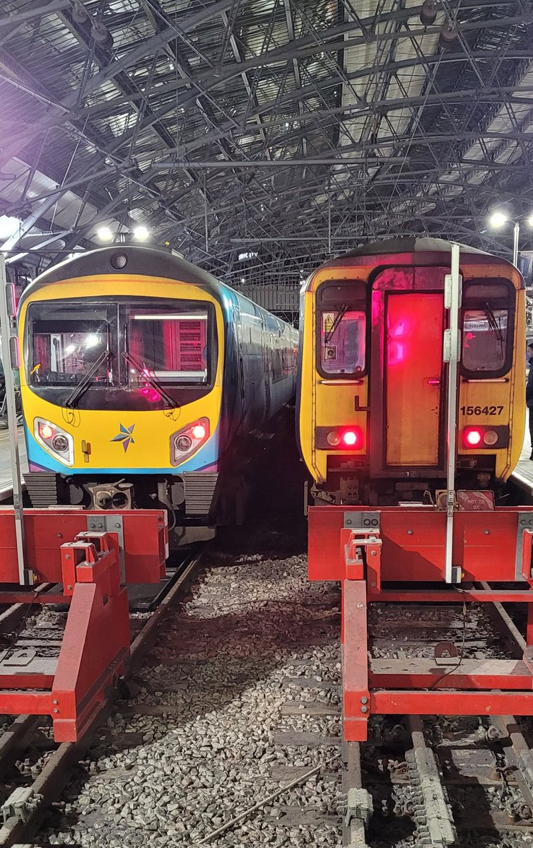 Westfield113594's tweet image. 185 109 and 156 427 at Liverpool Lime Street 17/03/25 my pic #class185 #class156 #transpennineexpress #northernrail #Liverpool