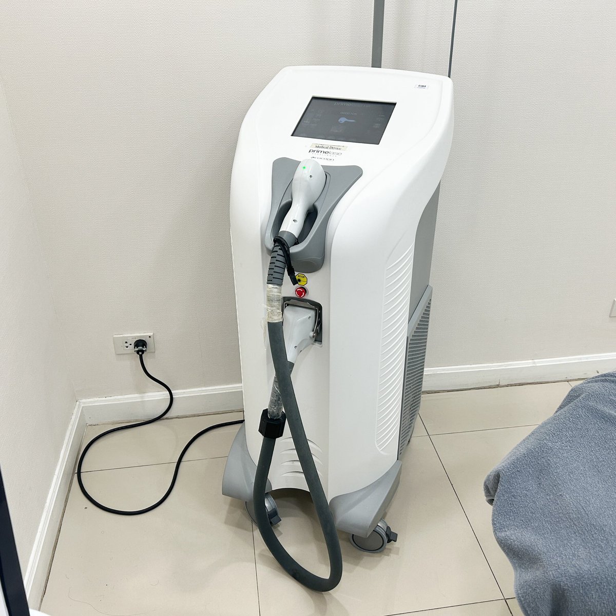 nooktiyaa's tweet image. ใครหาที่เลเซอร์ขนอยู่ แนะนำทำที่ #LABXCLINIC เวิร์คจริงทุกคนนน ความจึ้งของที่นี่คือเป็นเลเซอร์ขน 4 พลังงาน ไปทำมาเองละชอบมาก ขนร่วงหมดจริง และร่วงเร็วด้วย จากหนวดเฟิ้มคือเนียนเลย พี่พนักงานบริการดีสุดๆ ไม่ฮาร์ดเซลสบายใจ ที่นี่คุณพยาบาลเป็นคนยิงเลเซอร์ให้นะ ตอนทำไม่เจ็บเลย…