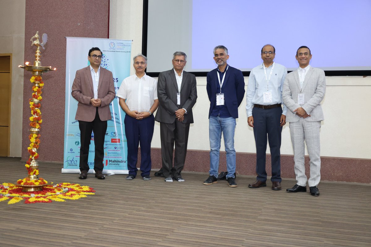 Mahindra University Centre for Life Sciences (@cls4mu) on Twitter photo CLS, <a href="/mahindrauni/">Mahindra University</a> hosted a Conference VESICON 2025: Where Vesicle Science Meets Clinical Innovation. Last day of the Conference was a hands-on #workshops, EV #isolation & #characterization using cutting edge platforms from Nanoparticle Tracking Analyzer to digital droplet PCR. CLS, <a href="/mahindrauni/">Mahindra University</a> hosted a Conference VESICON 2025: Where Vesicle Science Meets Clinical Innovation. Last day of the Conference was a hands-on #workshops, EV #isolation & #characterization using cutting edge platforms from Nanoparticle Tracking Analyzer to digital droplet PCR.